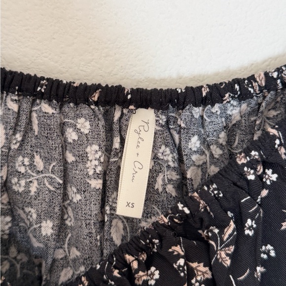 Rylee + Cru Black Floral Skirt Set - Picture 3 of 7